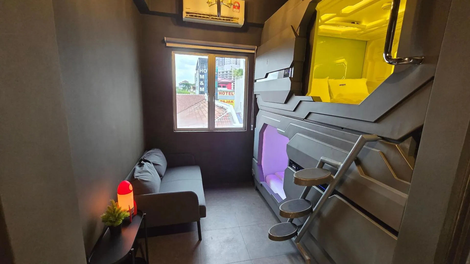 カプセルホテル Space Hotel Kl Sentral クアラルンプール